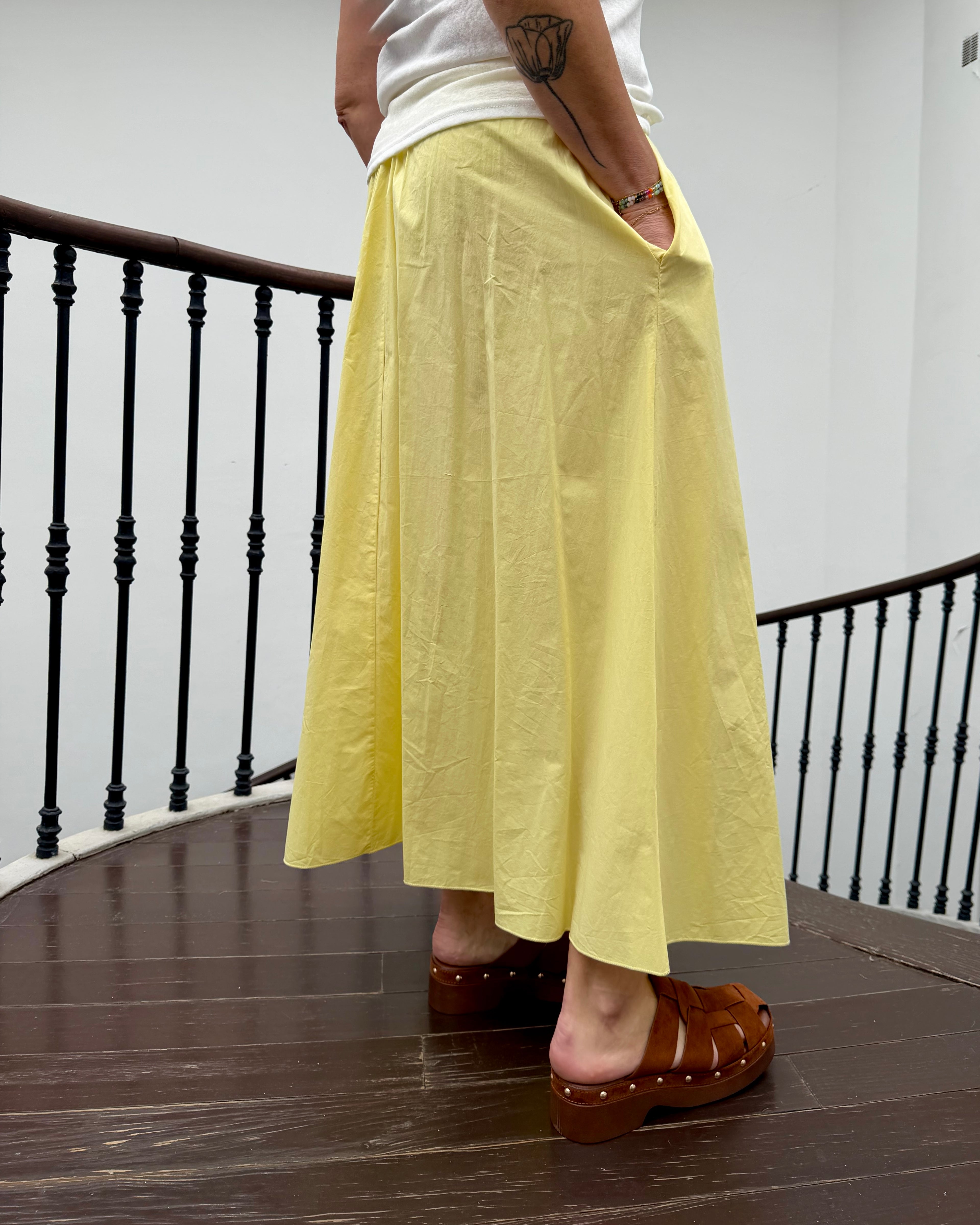 Jupe longue à poches jaune