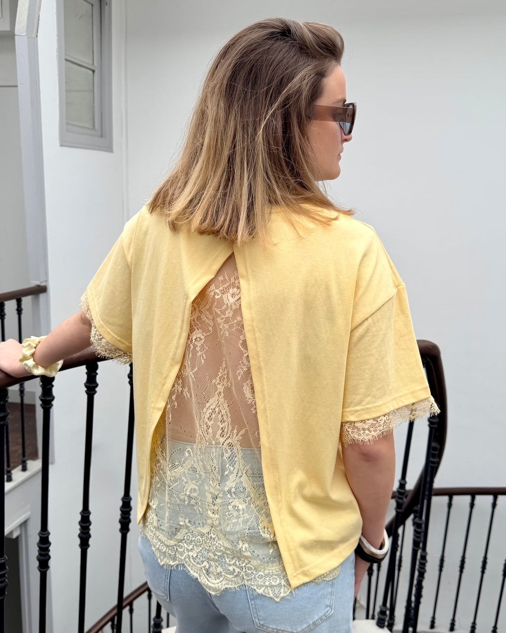 T-shirt dos nu à dentelle jaune