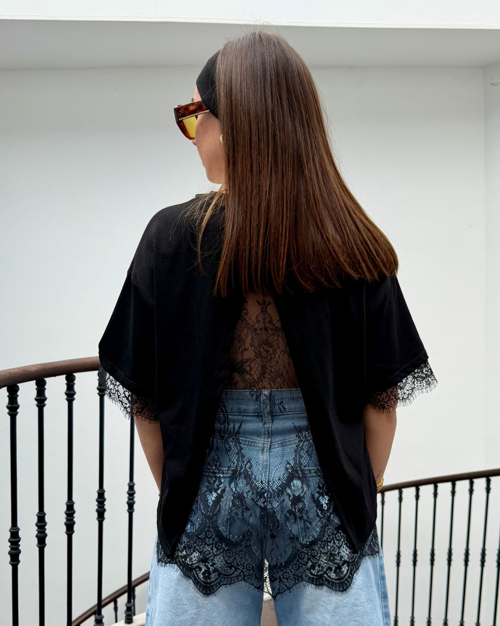 T-shirt dos nu à dentelle noir