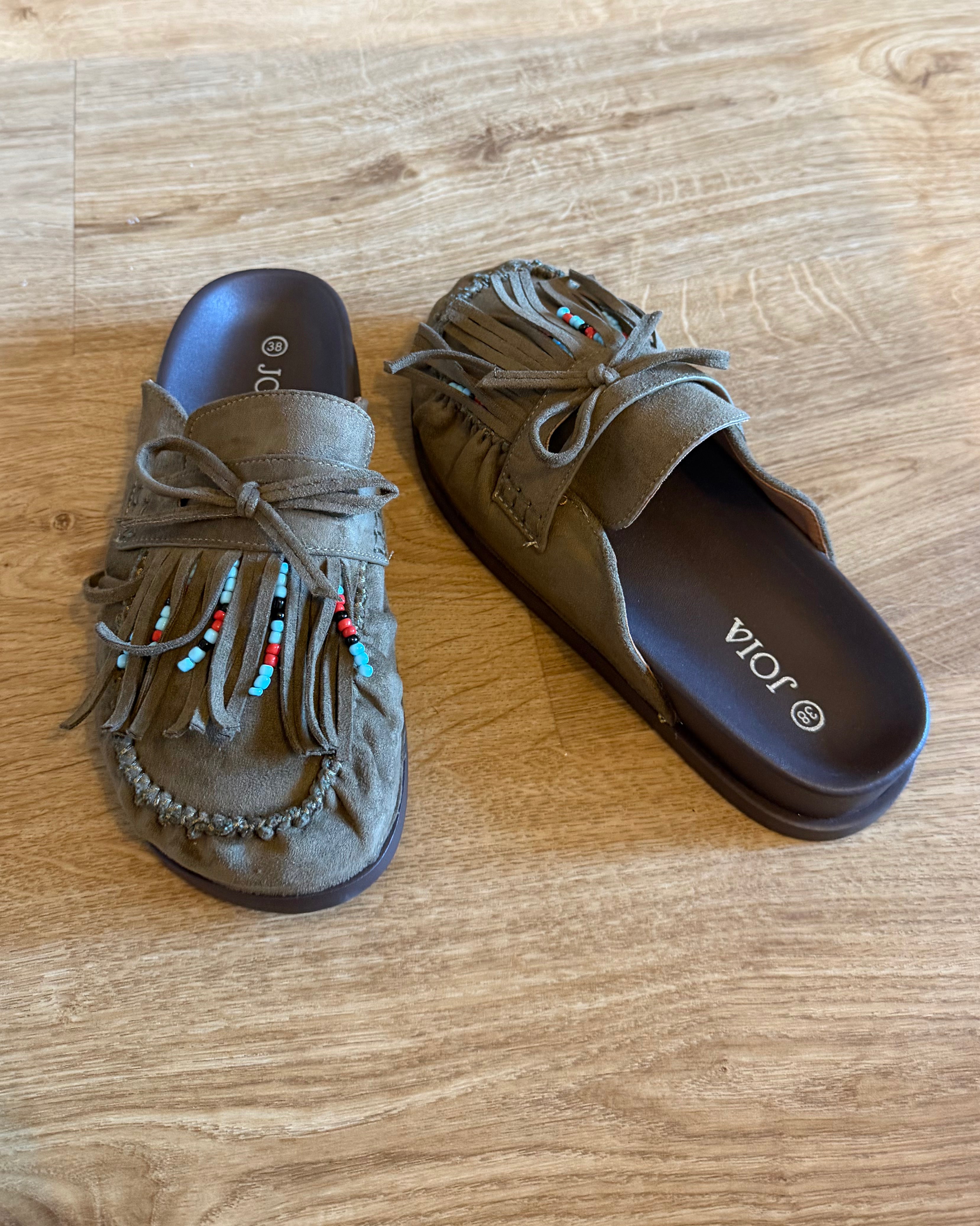 Mules à franges kaki