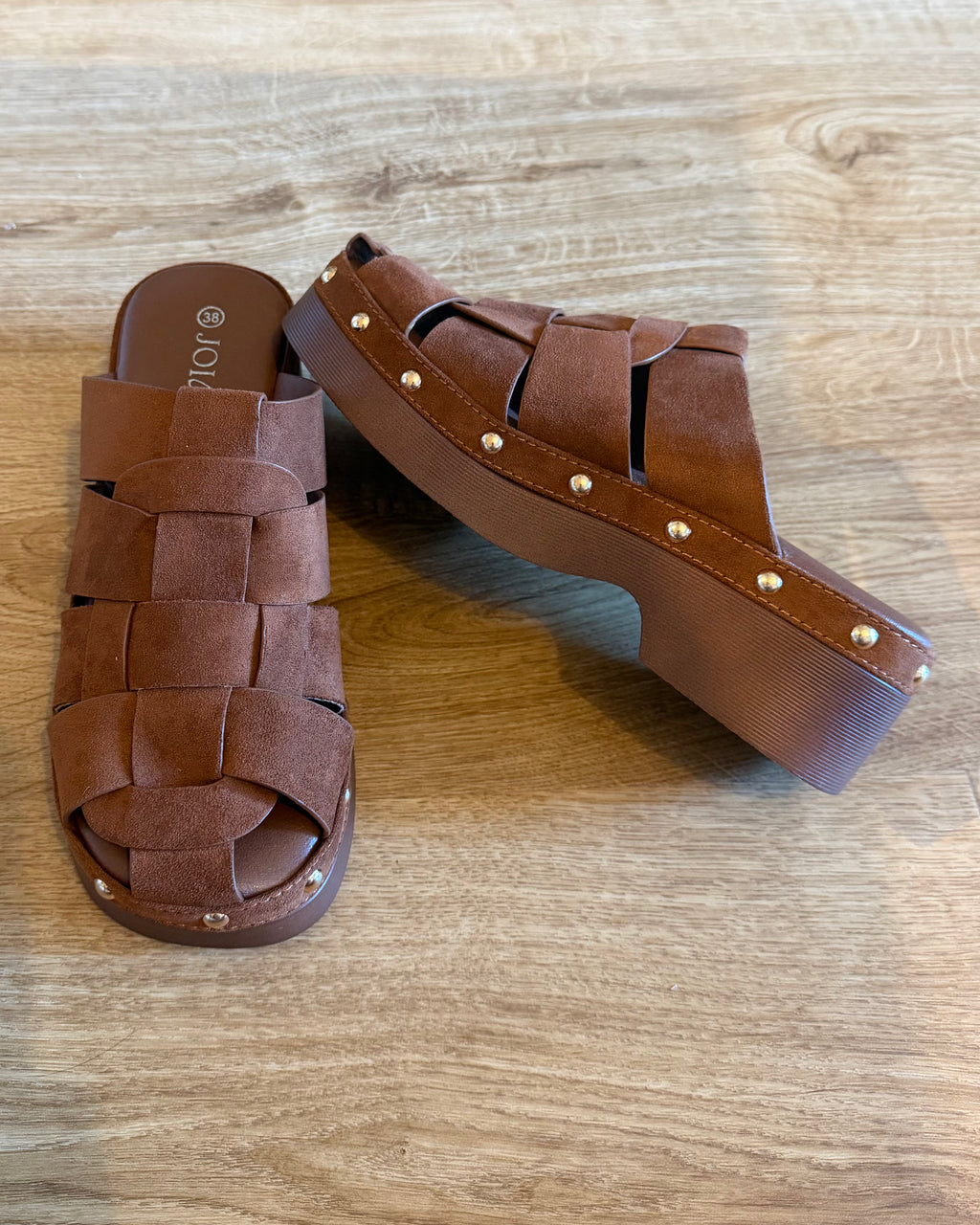 Sabots à talons camel